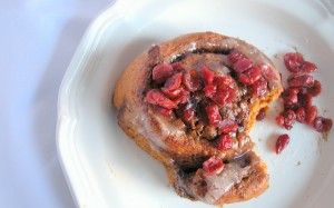 cinnamon-roll-bite cinnamon-roll-bite