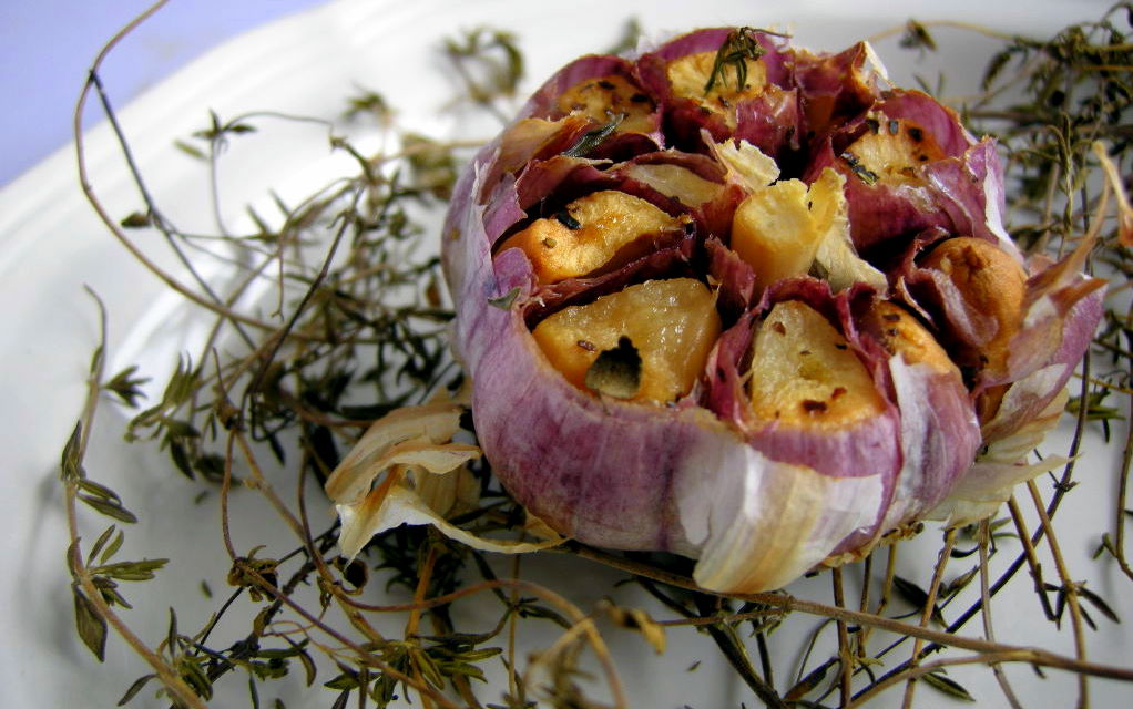 baked garlic roasted garlic in lard