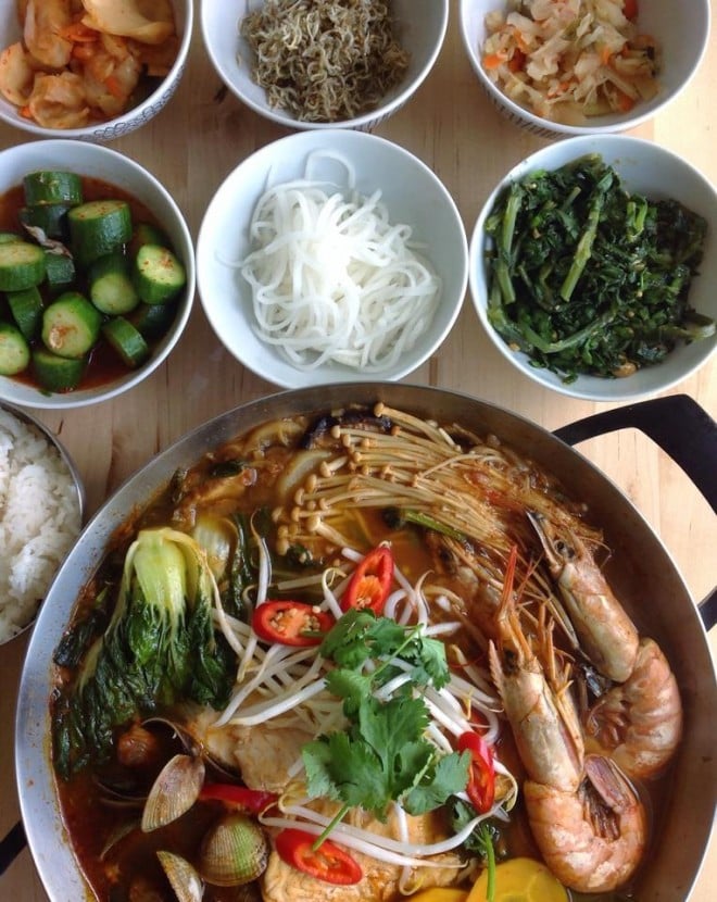 Spicy Korean Soup with Banchan